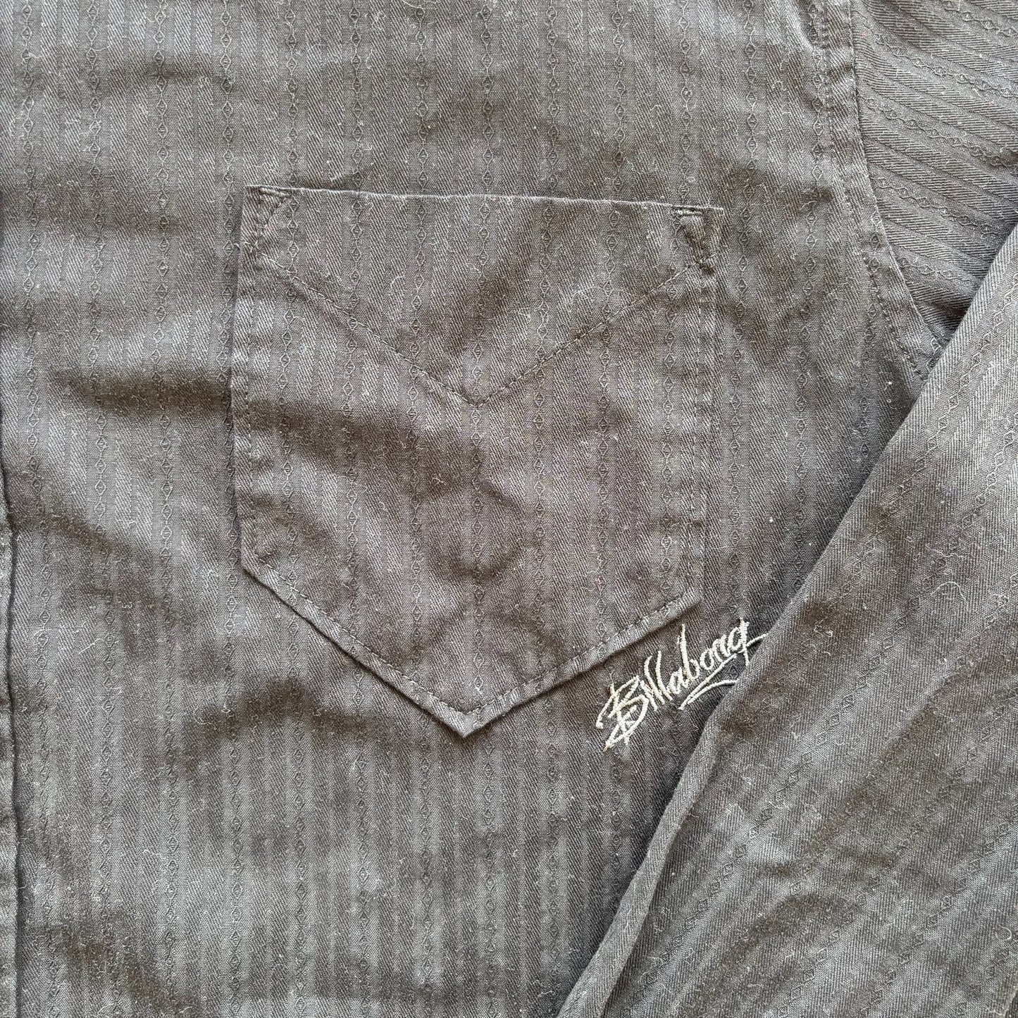 Billabong y2k Surfer Goth Script Style Button Up Shirt 00's - XL