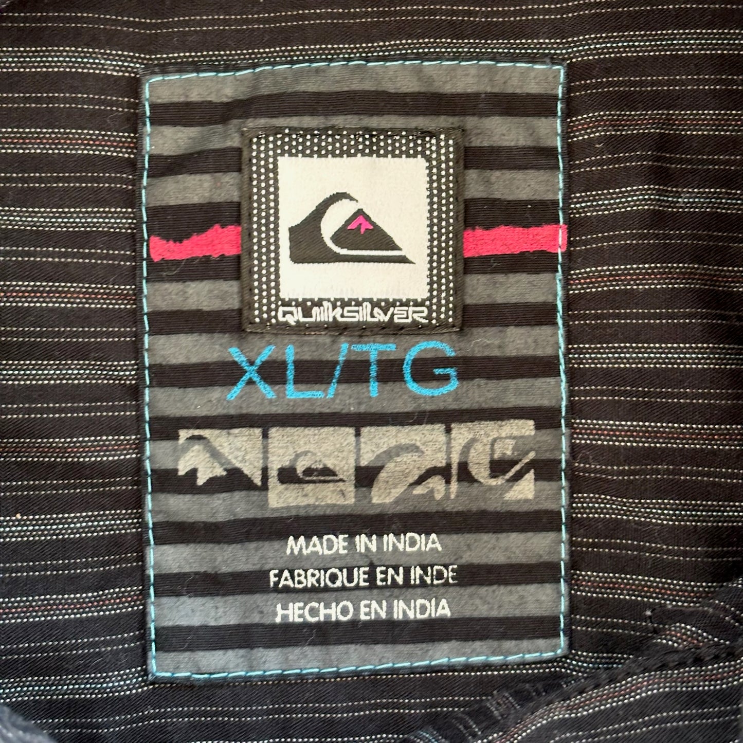 Quiksilver y2k Script Surfer Gothic Script Button Up Shirt 00's - XL