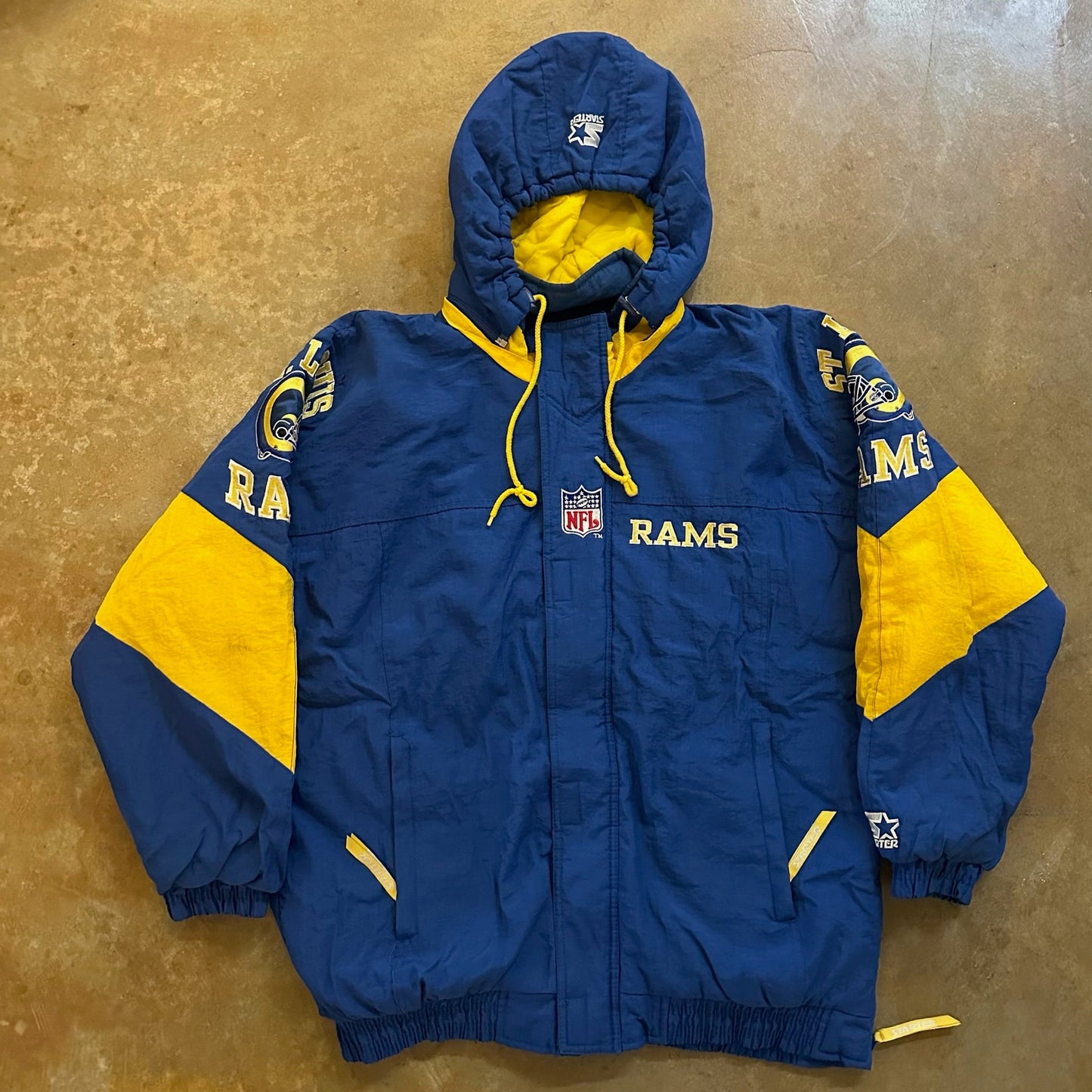 St. Louis Rams Starter NFL Pro Line Puffer Jacket Detachable Hood 90's - L