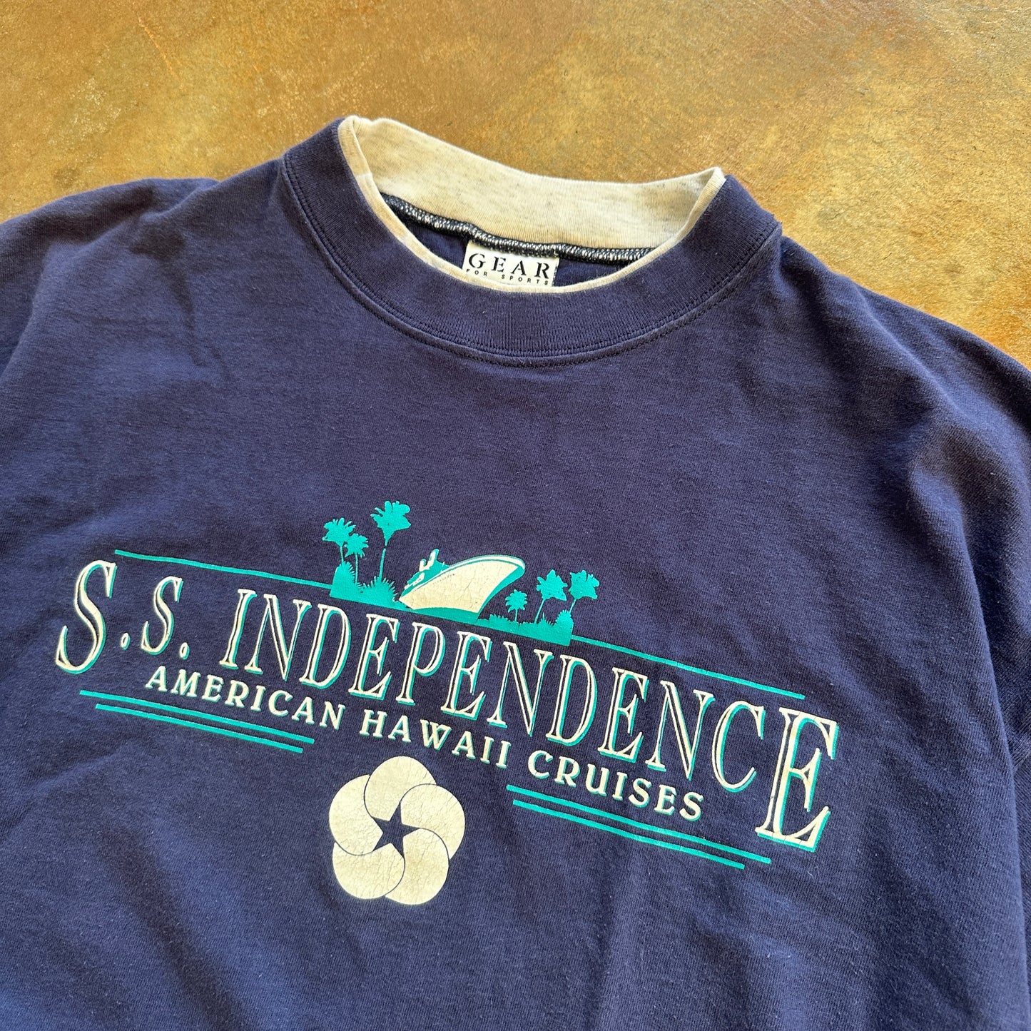 S.S. Independence American Hawaii Cruise Double Collar Single Stitch Oversized Shirt 90's - M