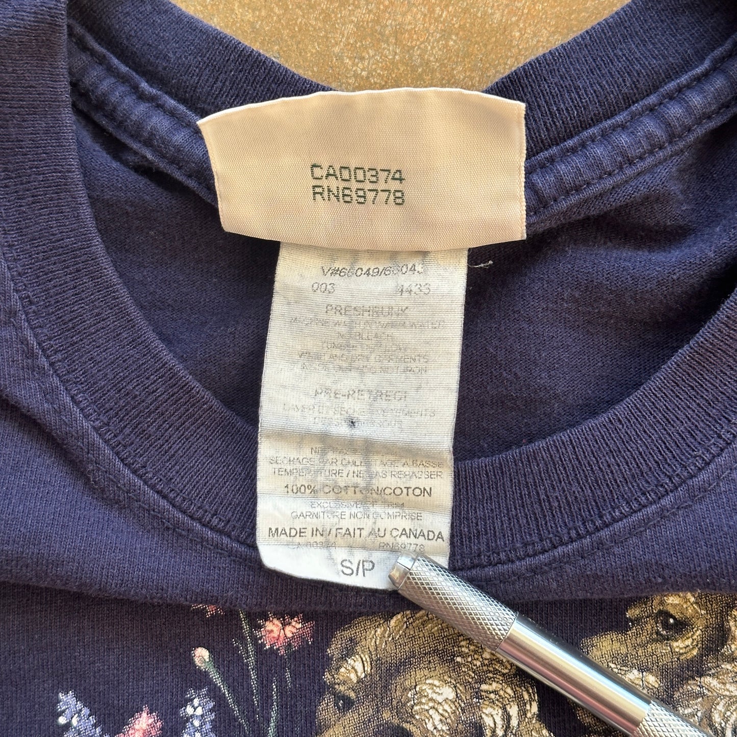 Northern Reflections Womens Puppies Dogs Graphic Fall Shirt 90's - Women's S