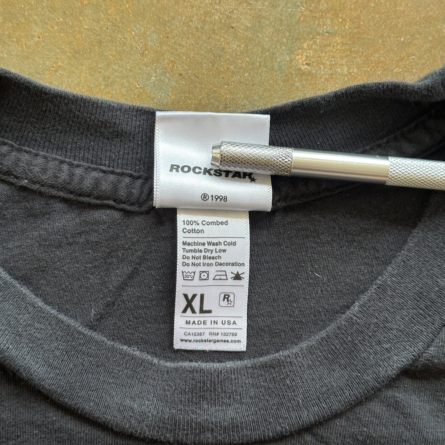 Red Dead Redemption Rockstar Promo Shirt 90's - L