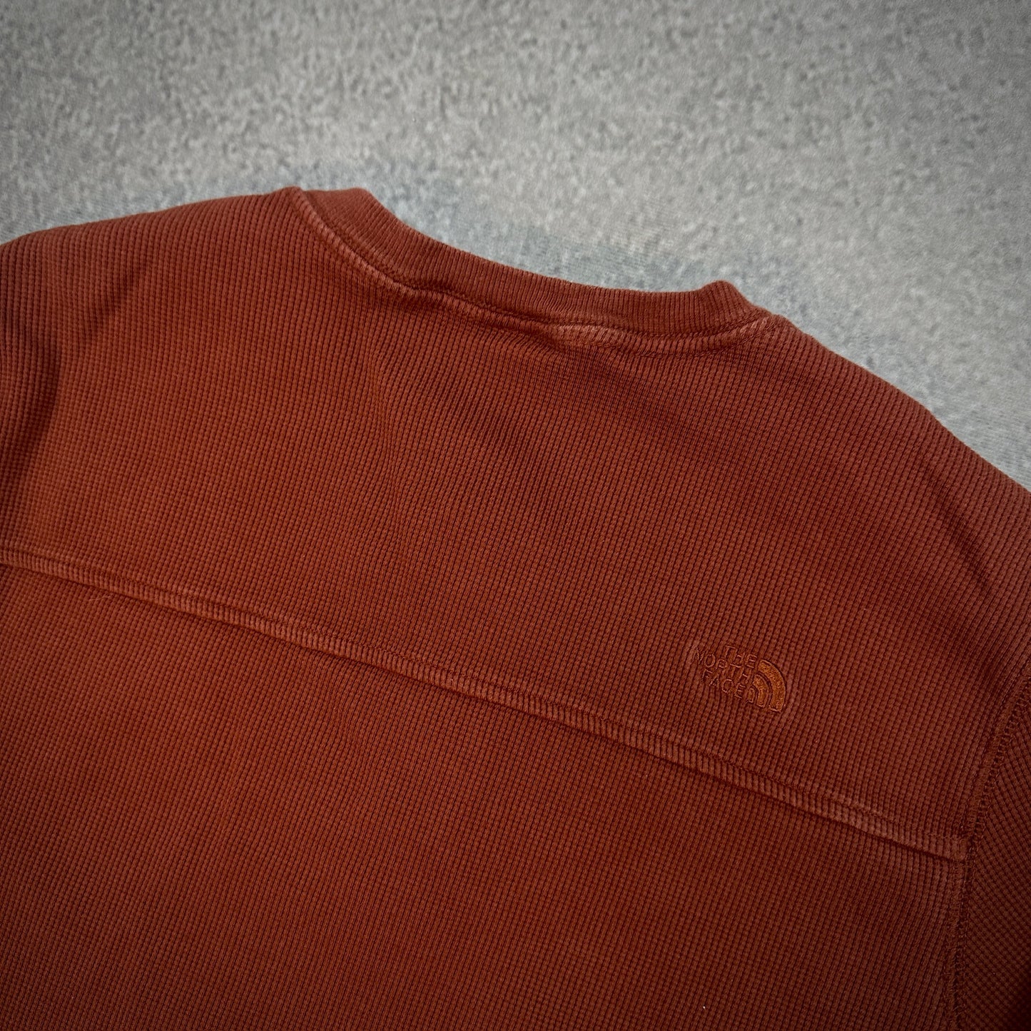 The North Face Thermal Waffle Knit Henley Shirt Rust 00's - S