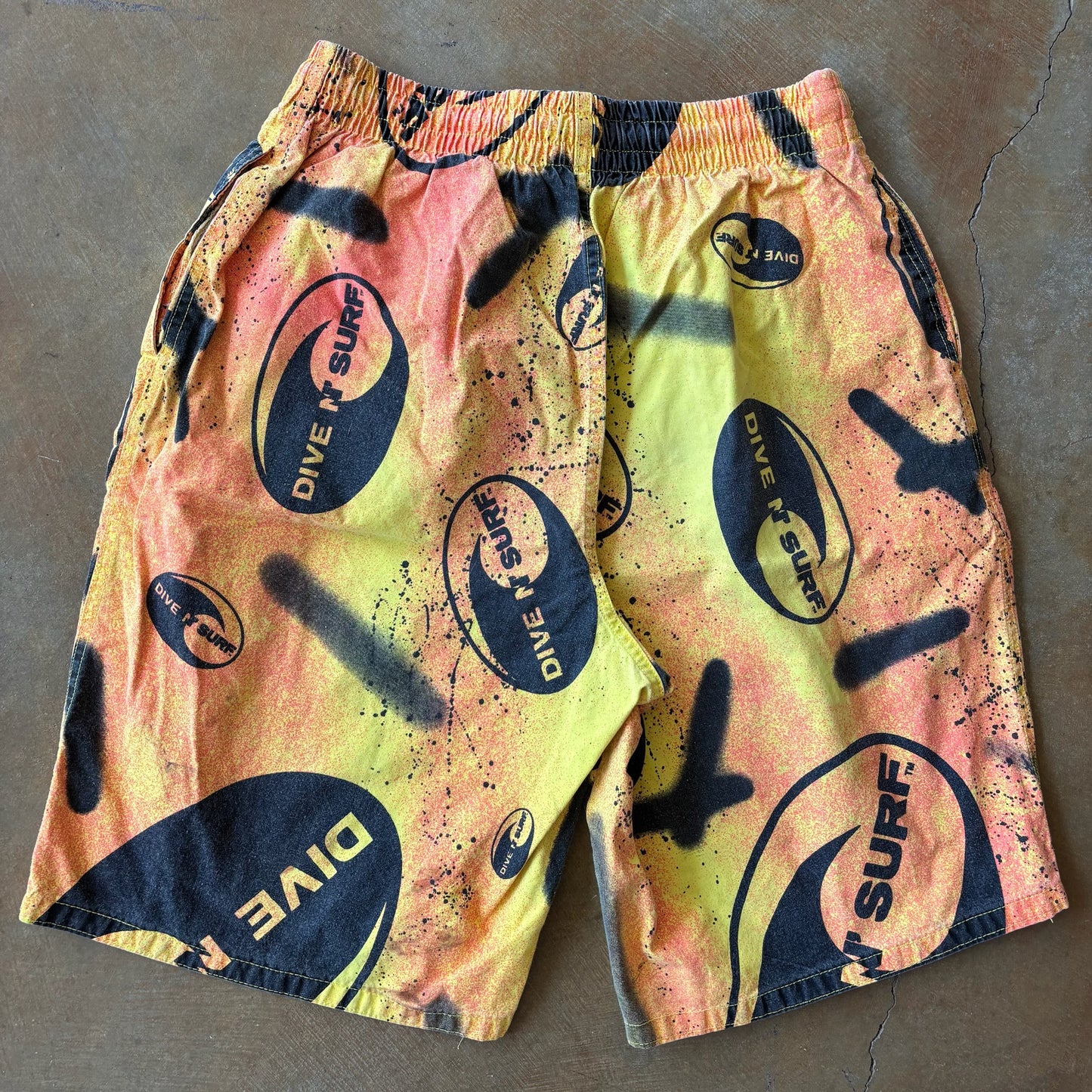 Vintage Dive N' Surf Shorts Surf Gear Trunks 80's - L