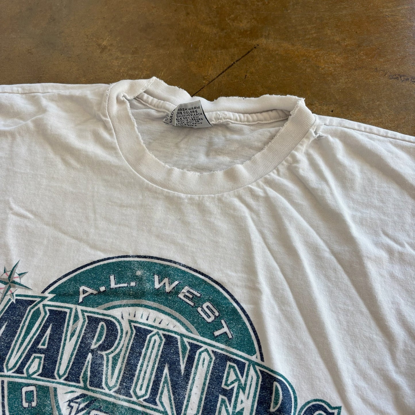 Seattle Mariners Thrashed 1997 AL West Champions Shirt 90's - M