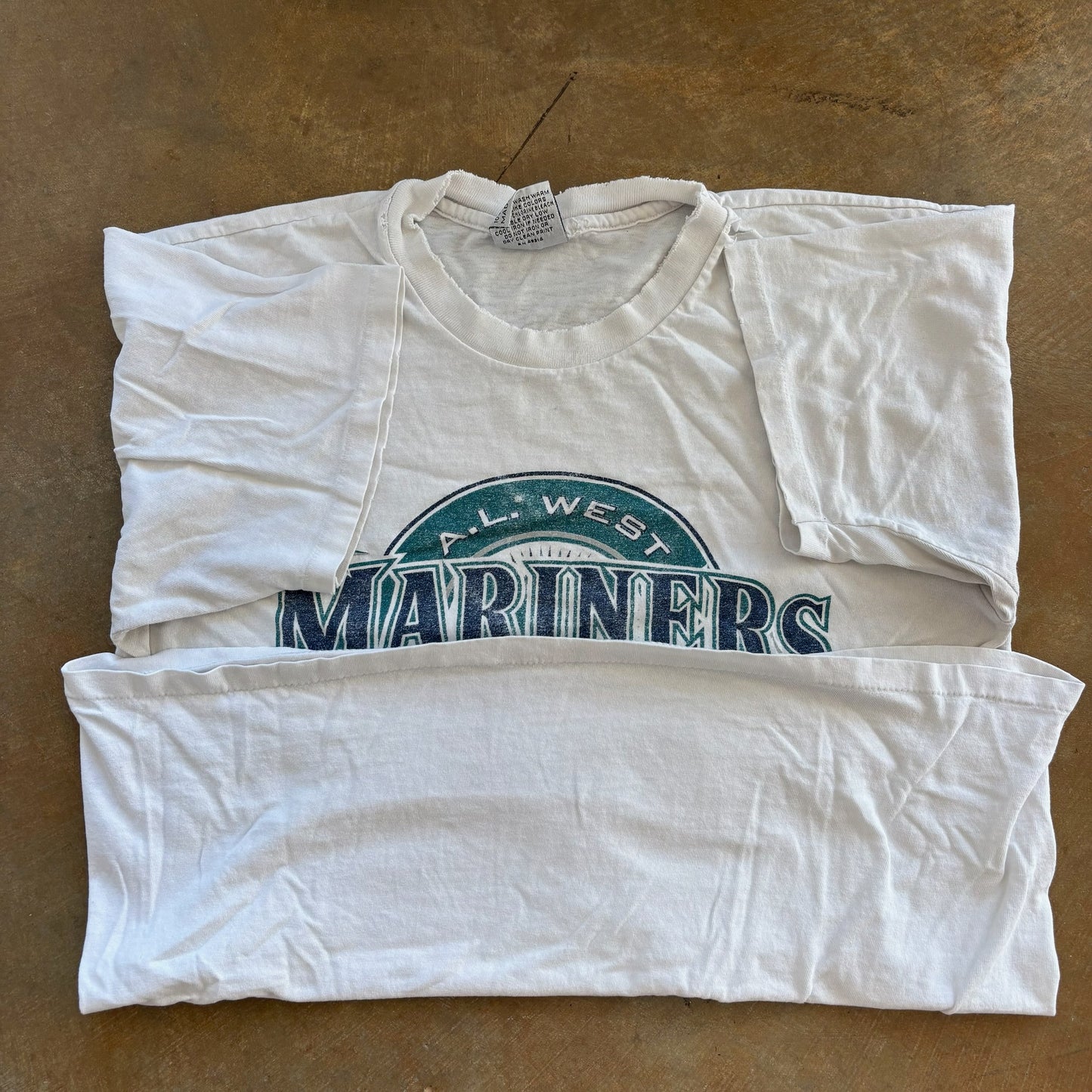 Seattle Mariners Thrashed 1997 AL West Champions Shirt 90's - M