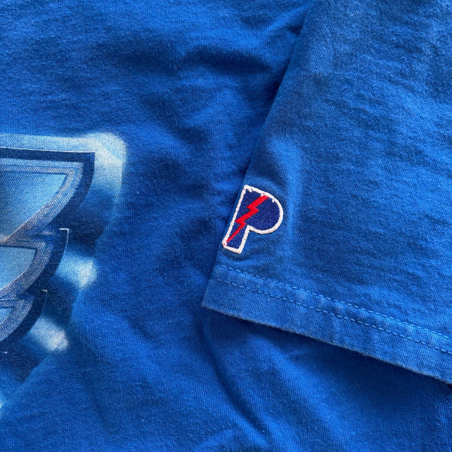 St. Louis Blues Pro Player Graphic T Shirt 90's - L