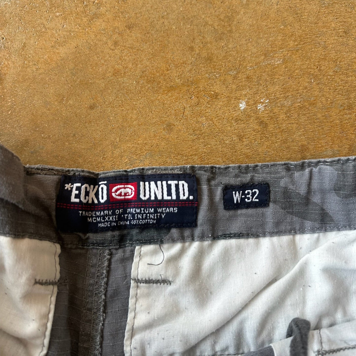 Ecko Unltd. Camo Cargo Shorts Skater Grunge 00's - 34