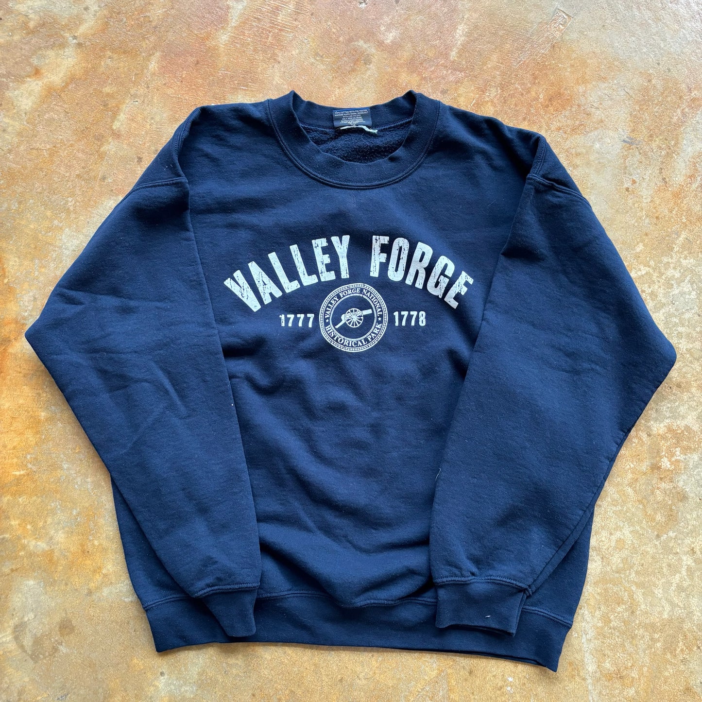 Valley Forge MV Sport Graphic Crewneck Sweatshirt Fleece 00's - L
