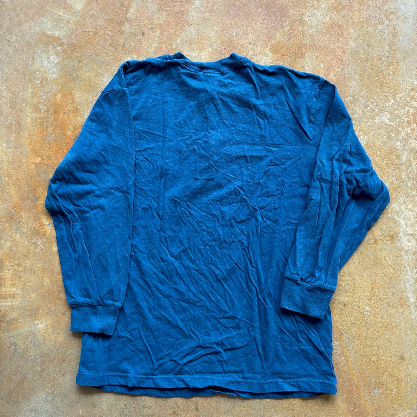 Mickey Unlimited Long Sleeve Henley Shirt Embroidered Paint Donald Duck Mickey 90's - M