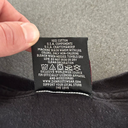 Willie Nelson 'Legalize It' Cannabis Graphic Shirt 90's - L