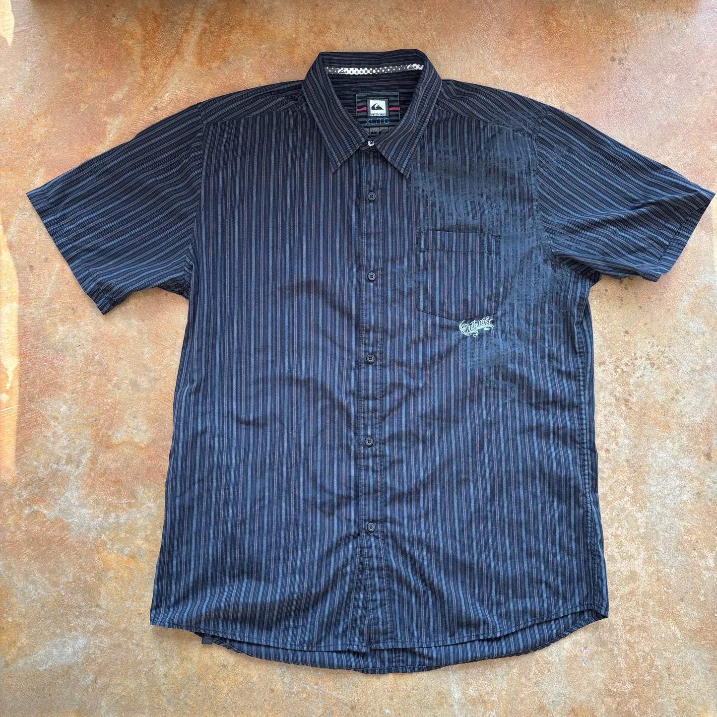 Quiksilver y2k Script Surfer Gothic Script Button Up Shirt 00's - XL