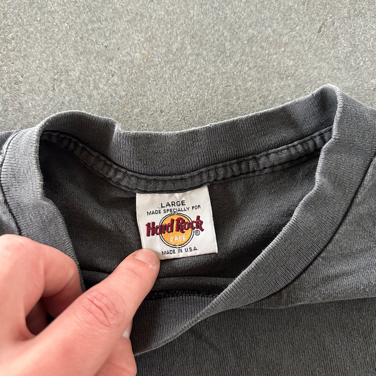 Hard Rock Cafe San Antonio Texas Faded Graphic T Shirt 90's - L