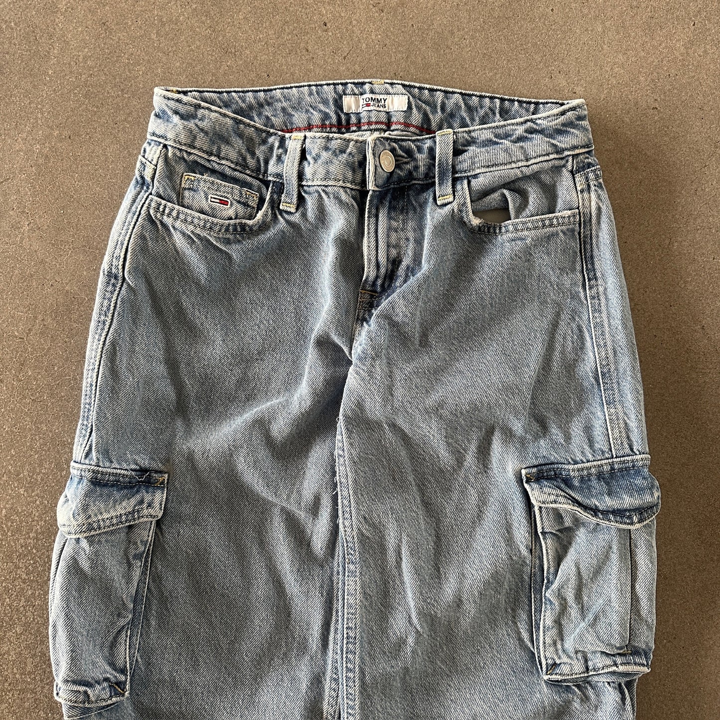 Tommy Hilfiger Cargo Pocket Baggy Light Wash Jeans Womens 00's - 28