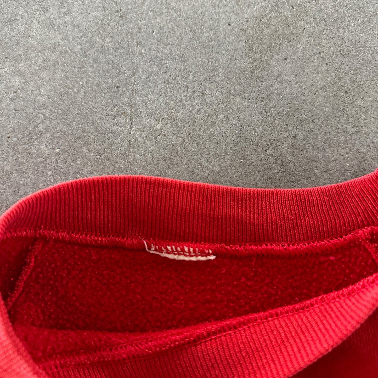 UNLV University of Las Vegas Runnin Rebels Graphic Crewneck Sweatshirt 90's - L