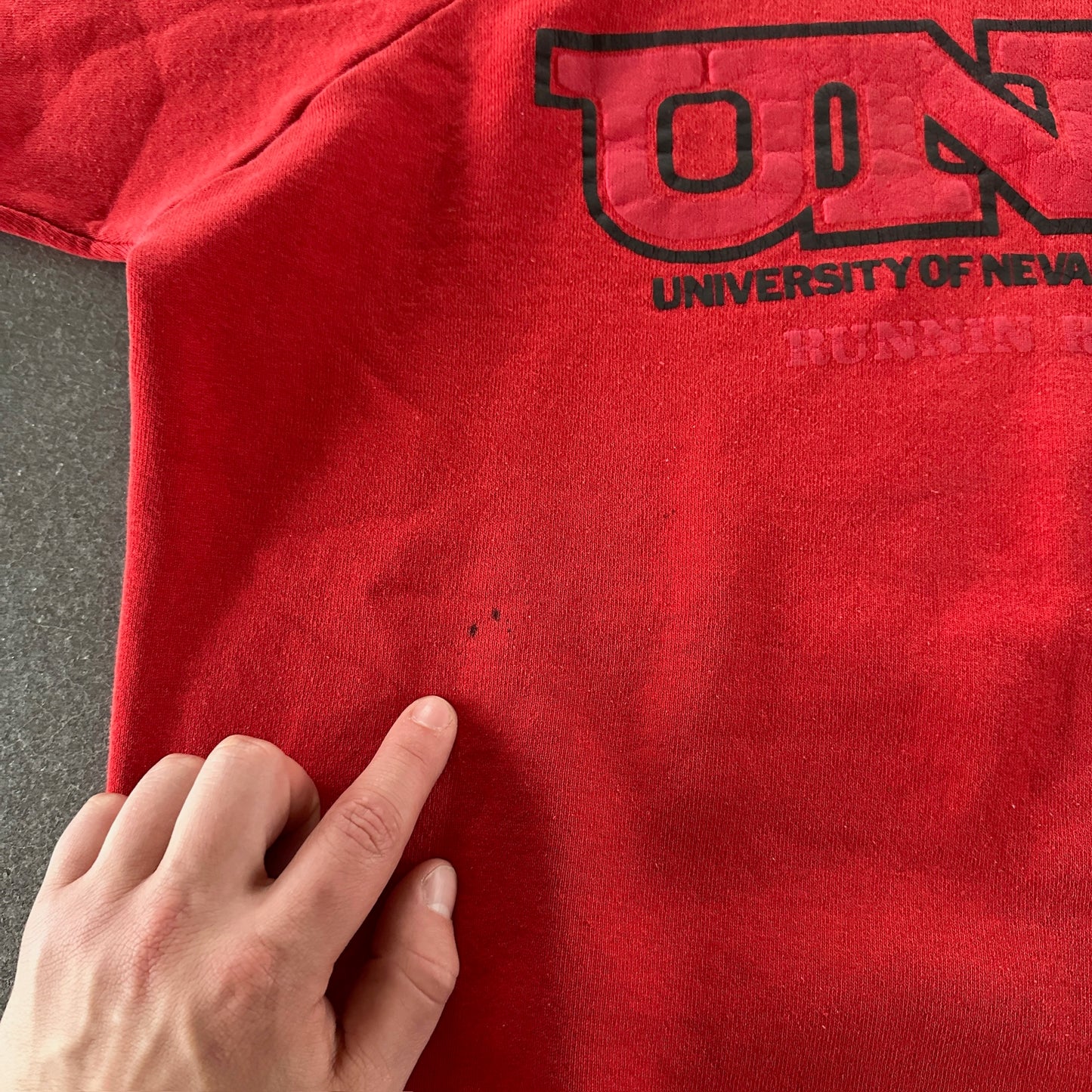 UNLV University of Las Vegas Runnin Rebels Graphic Crewneck Sweatshirt 90's - L