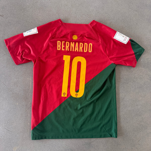Portugal Nike 2022-23 Home Jersey Bernardo Silva - M hover