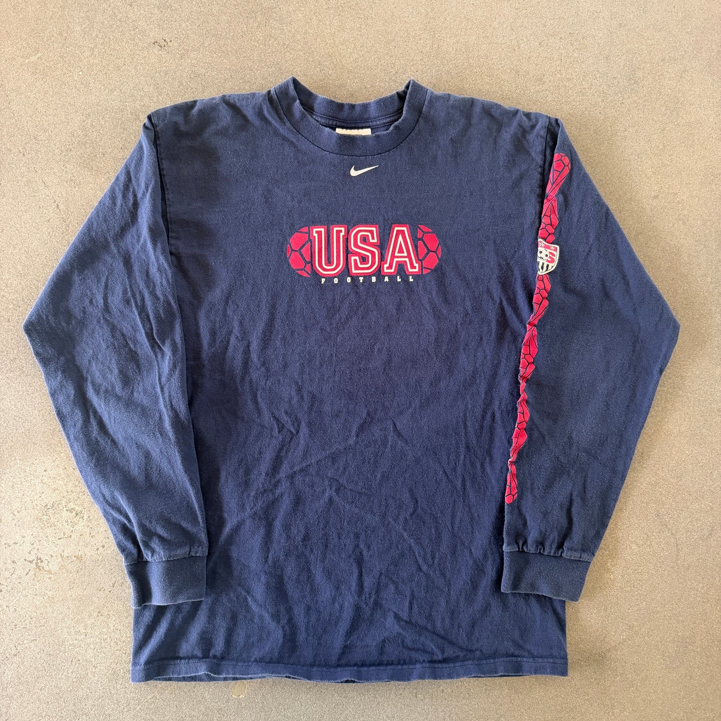 United States USA Nike Center Swoosh Long Sleeve Shirt - M
