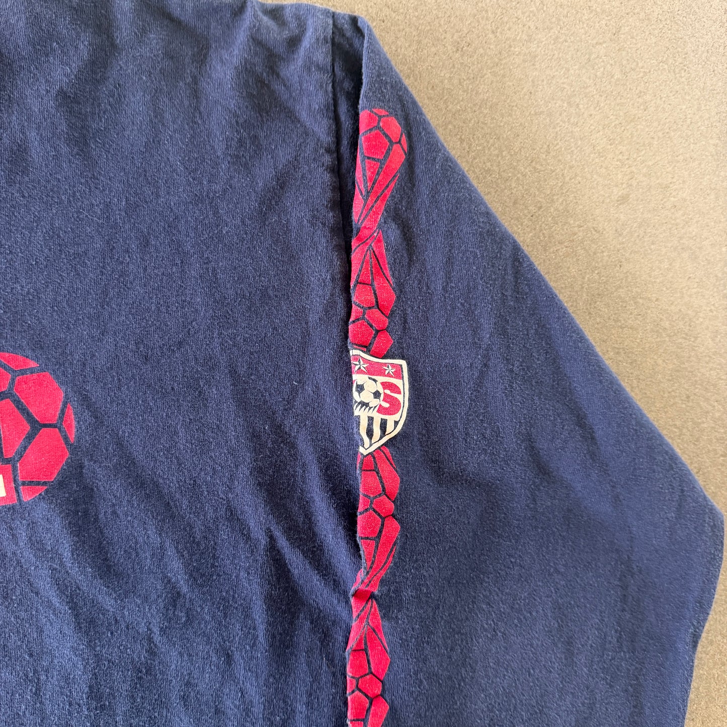 United States USA Nike Center Swoosh Long Sleeve Shirt - M
