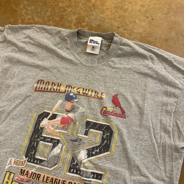 Mark McGwire Home Run Record 1998 Gray Graphic Tee Shirt 90's - 2XL hover