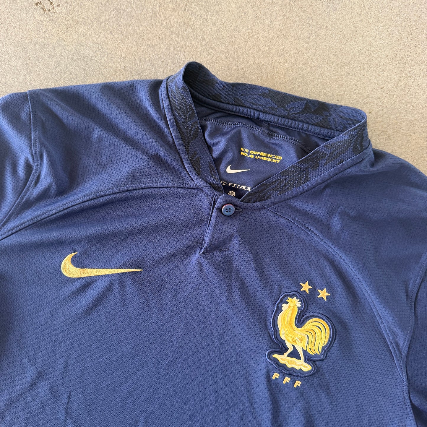 France Nike 2022/23 Home Long Sleeve Jersey - M