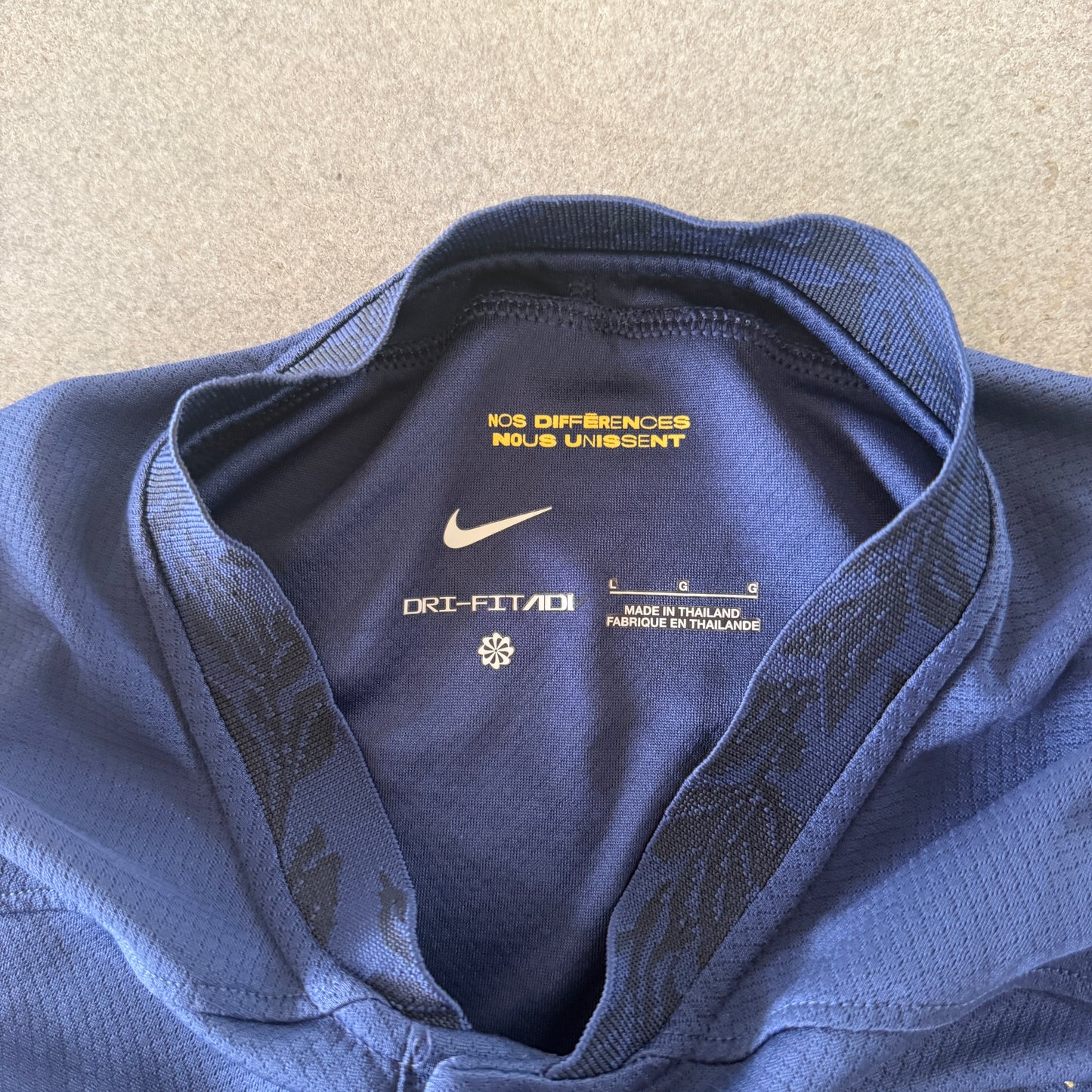 France Nike 2022/23 Home Long Sleeve Jersey - M