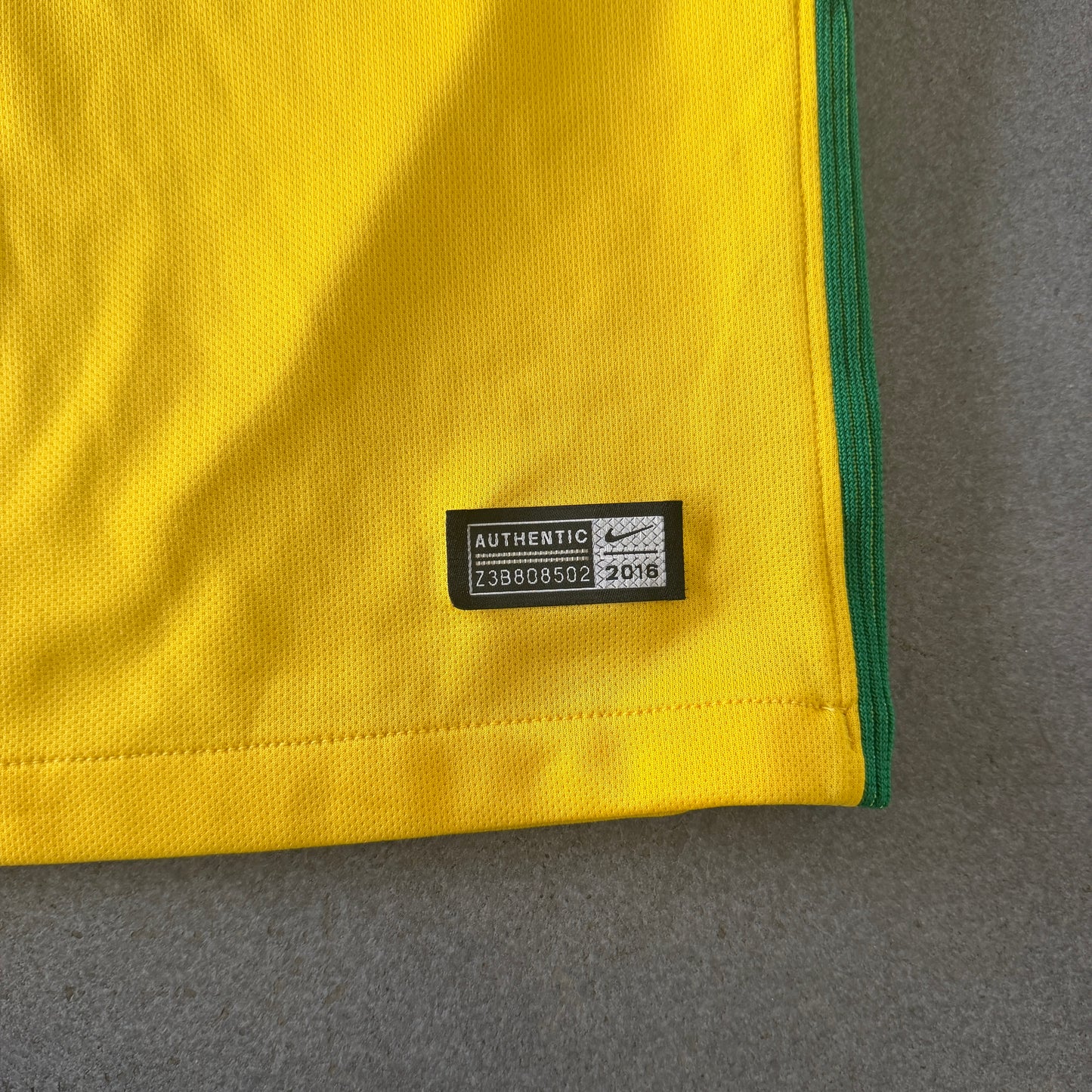 Brazil Nike 2016 Home Jersey - M