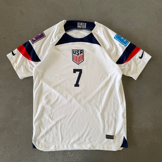 United States USA Nike 2022/23 Home Jersey Gio Reyna - M