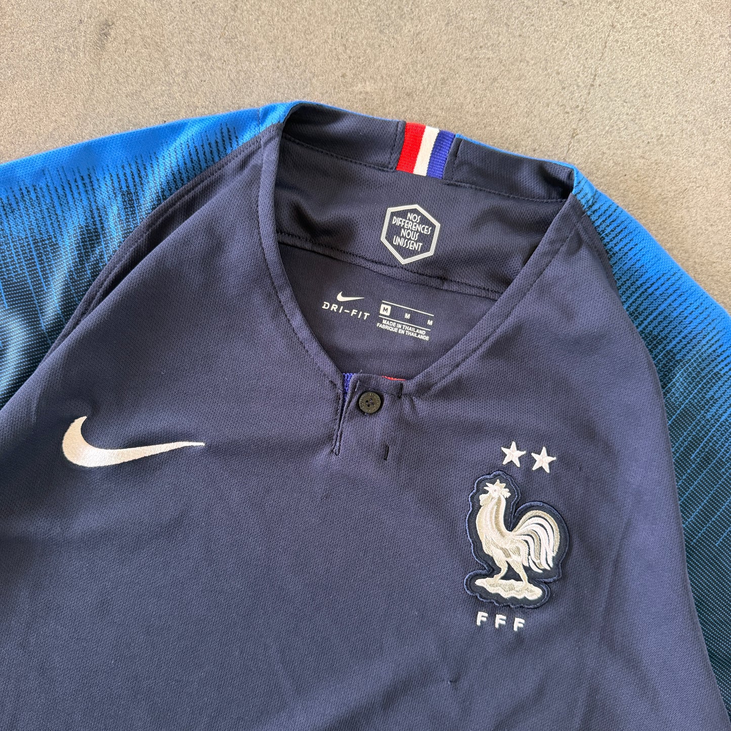 France Nike 2018-20 Home Jersey - M