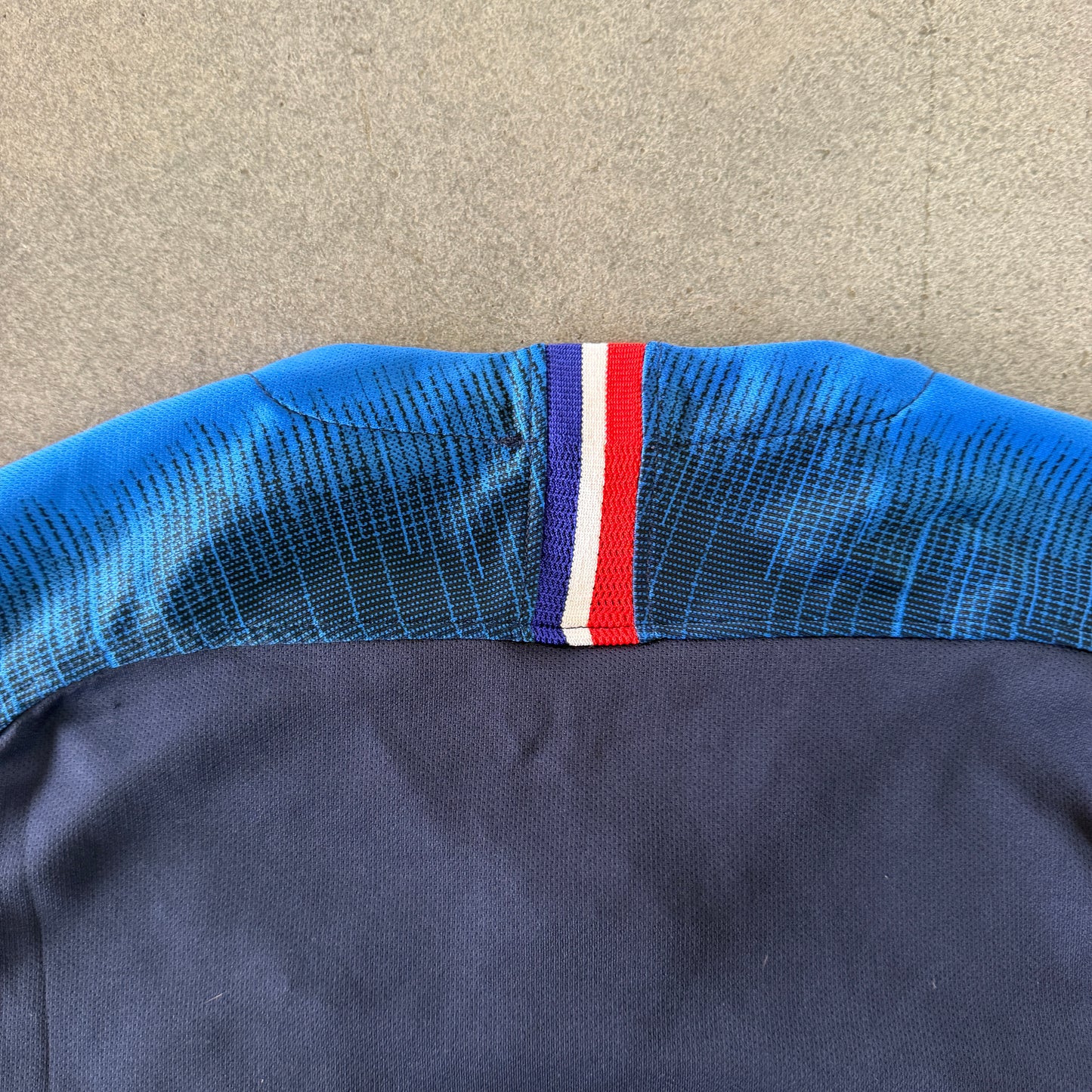 France Nike 2018-20 Home Jersey - M