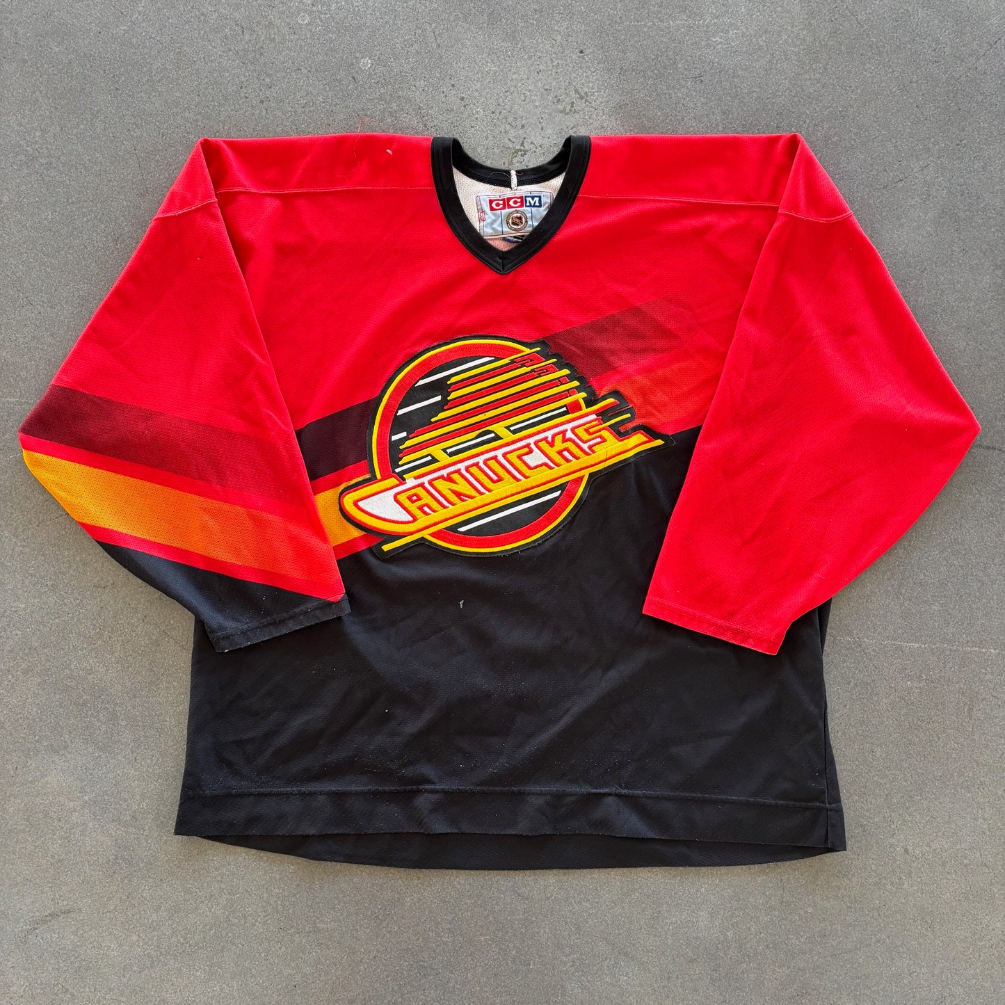 RARE Vancouver Canucks Alternate Salmon Skate Gradient Hockey Jersey 90's - 2XL