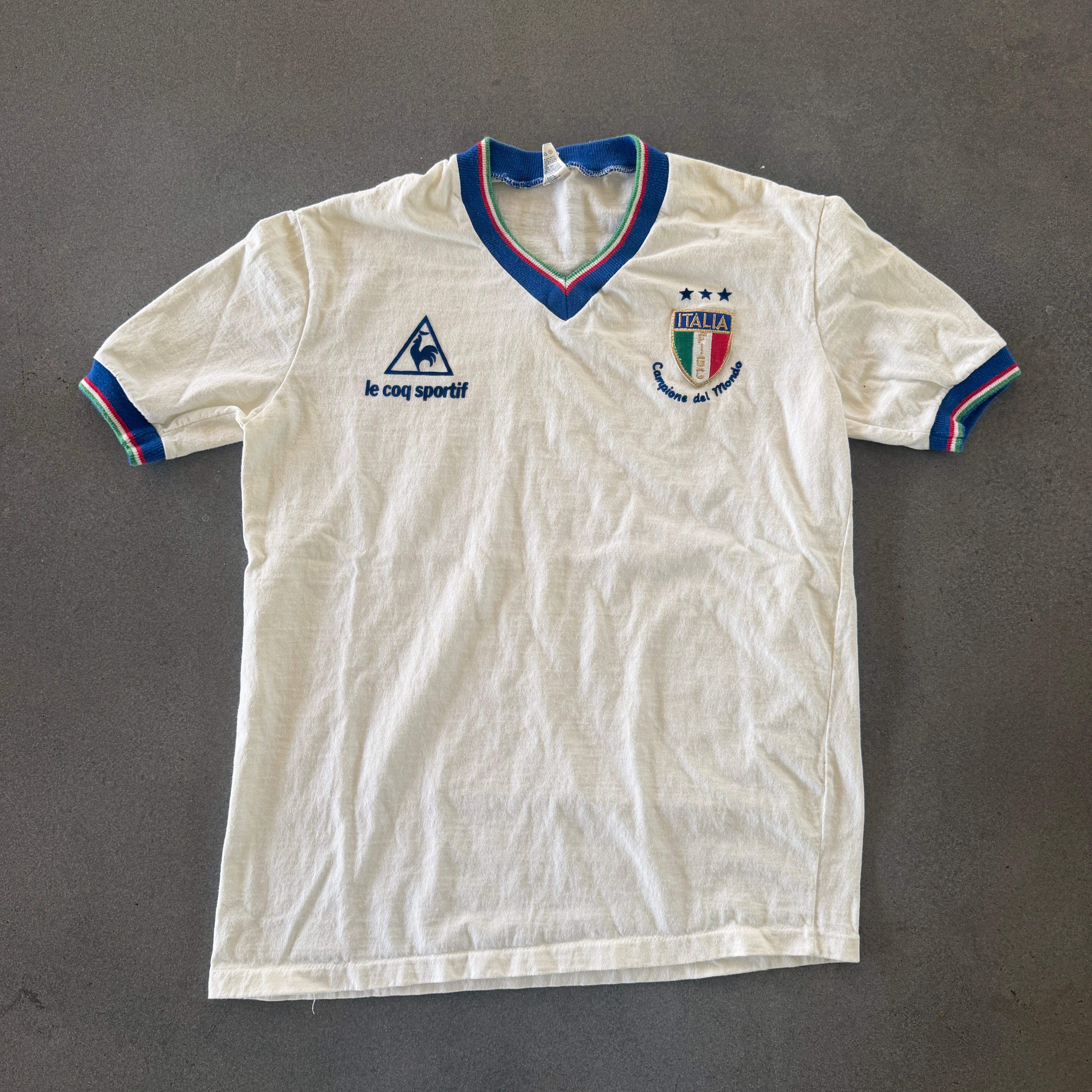 Italy Le Coq Sportif RARE 1982 Away Jersey - L – Heaters Vintage