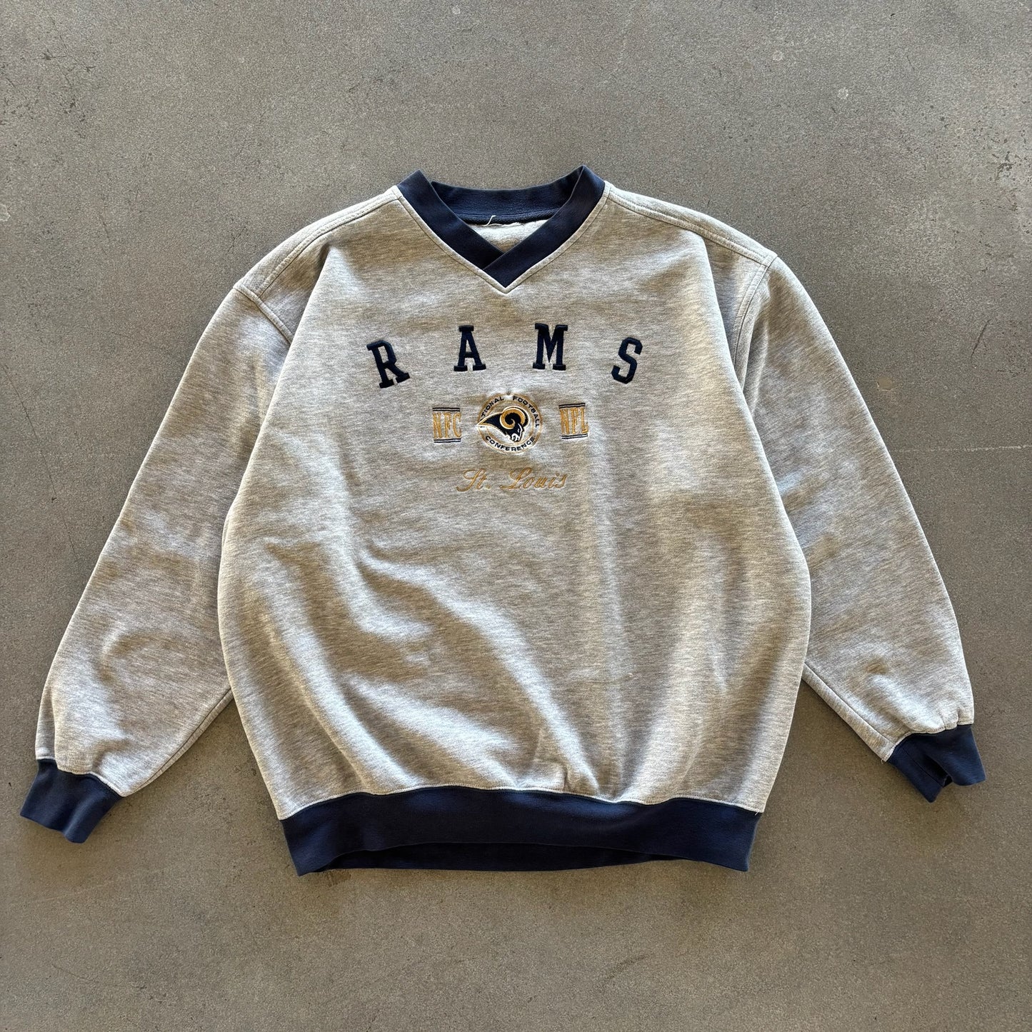 St. Louis Rams V Neck Embroidered Sweatshirt 90's - XL