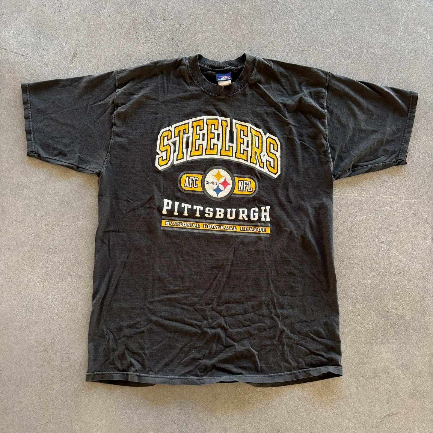 Pittsburgh Steelers Spellout Graphic T Shirt Pro Player 90's - 2XL