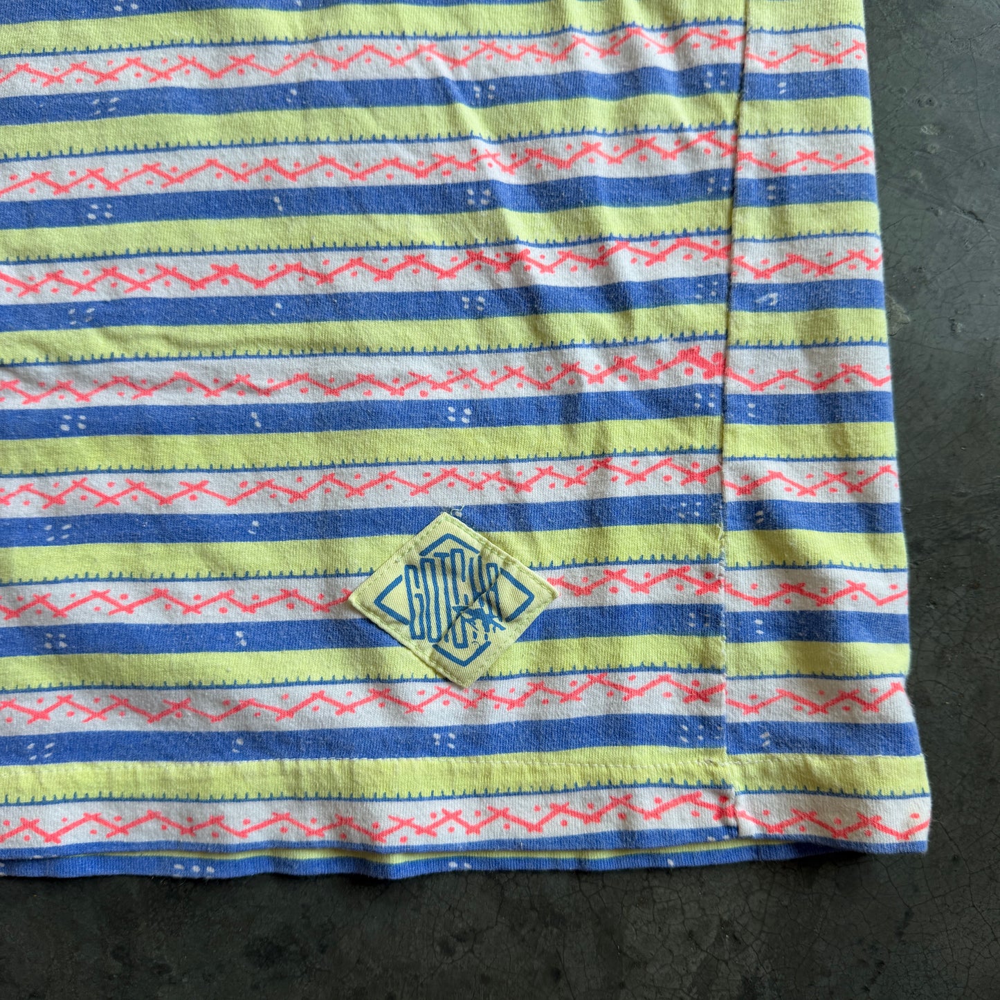 Gotcha Striped Geometric Pattern AOP Surf Shirt 80's - L