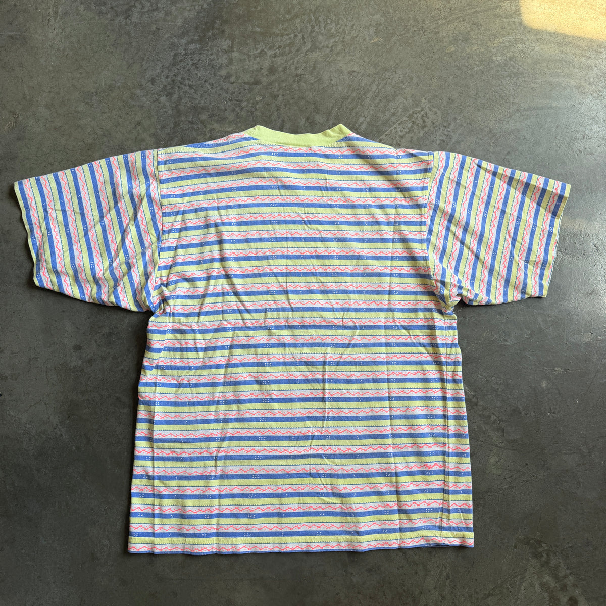 Gotcha Striped Geometric Pattern AOP Surf Shirt 80's - L