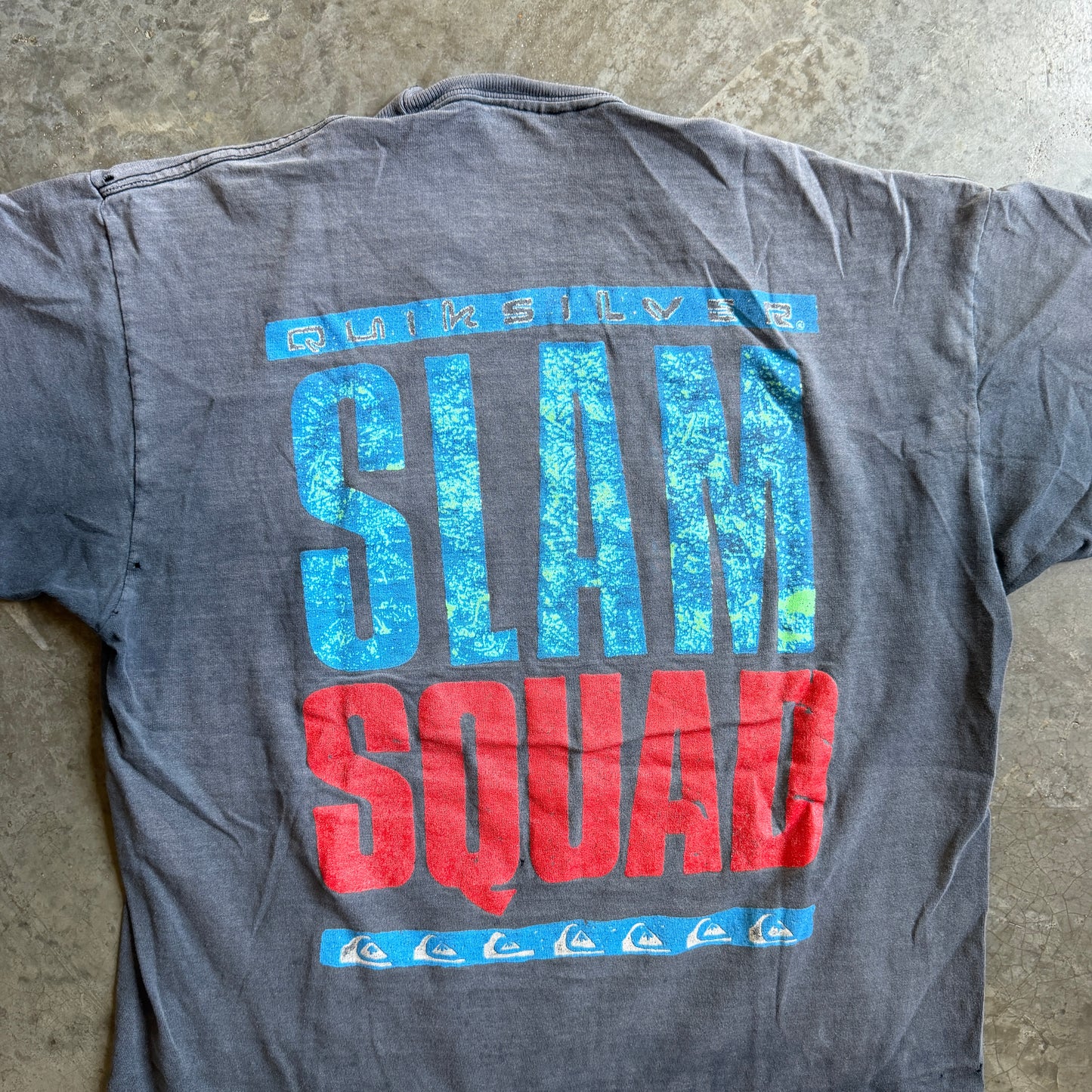 Quiksilver Slam Squad RARE Sun Faded Distressed Graphic Surf Shirt 90's - M