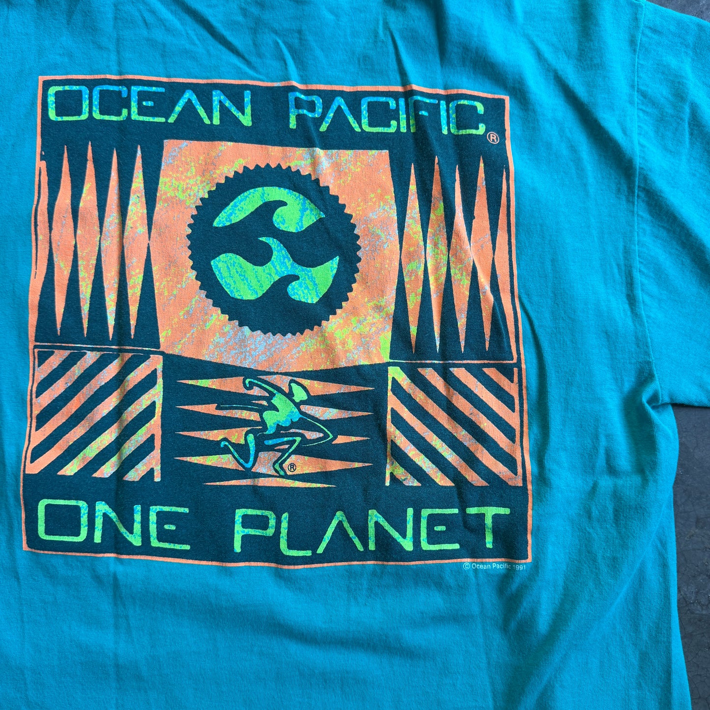 Ocean Pacific Double Collar One Planet Graphic Shirt 90's - M