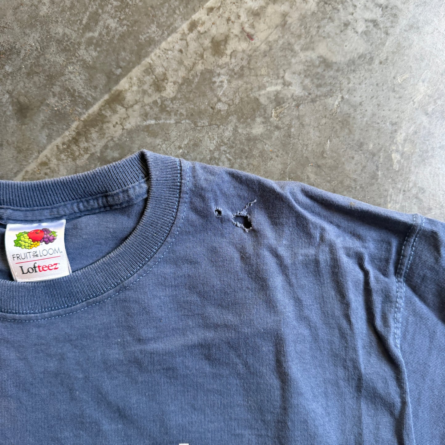 Maui Surfer Wrap Around Distressed Shirt Faded 90's - S