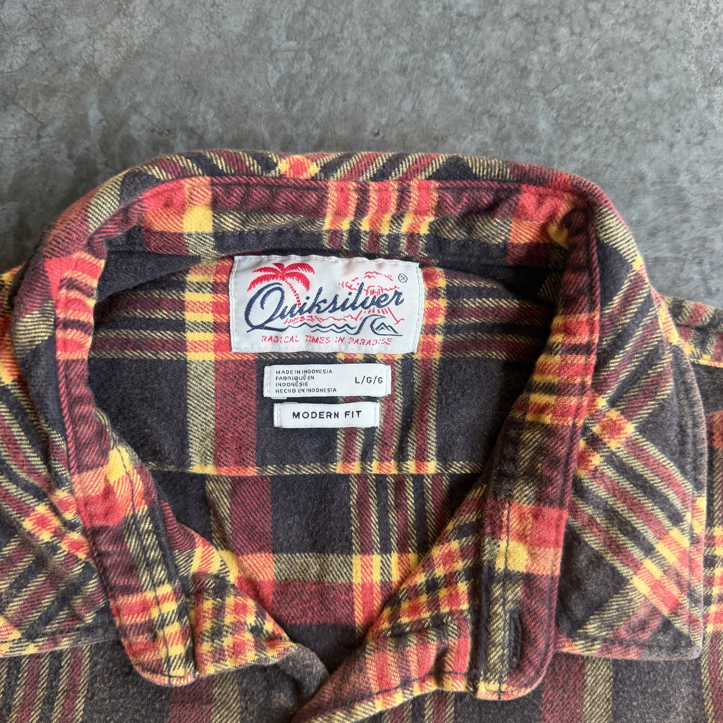 Quiksilver Flannel Soft Plaid Surf Button Up Shirt 00's - L