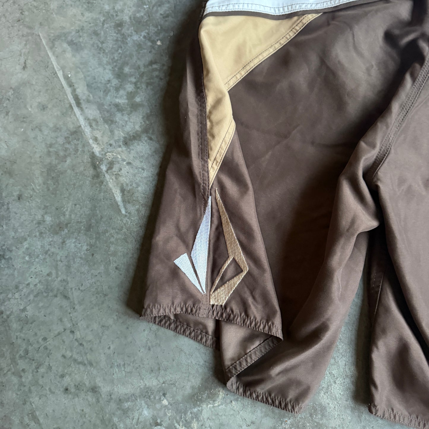 Volcom Geometric Side Panel Big Logo Board Shorts 00's - 34