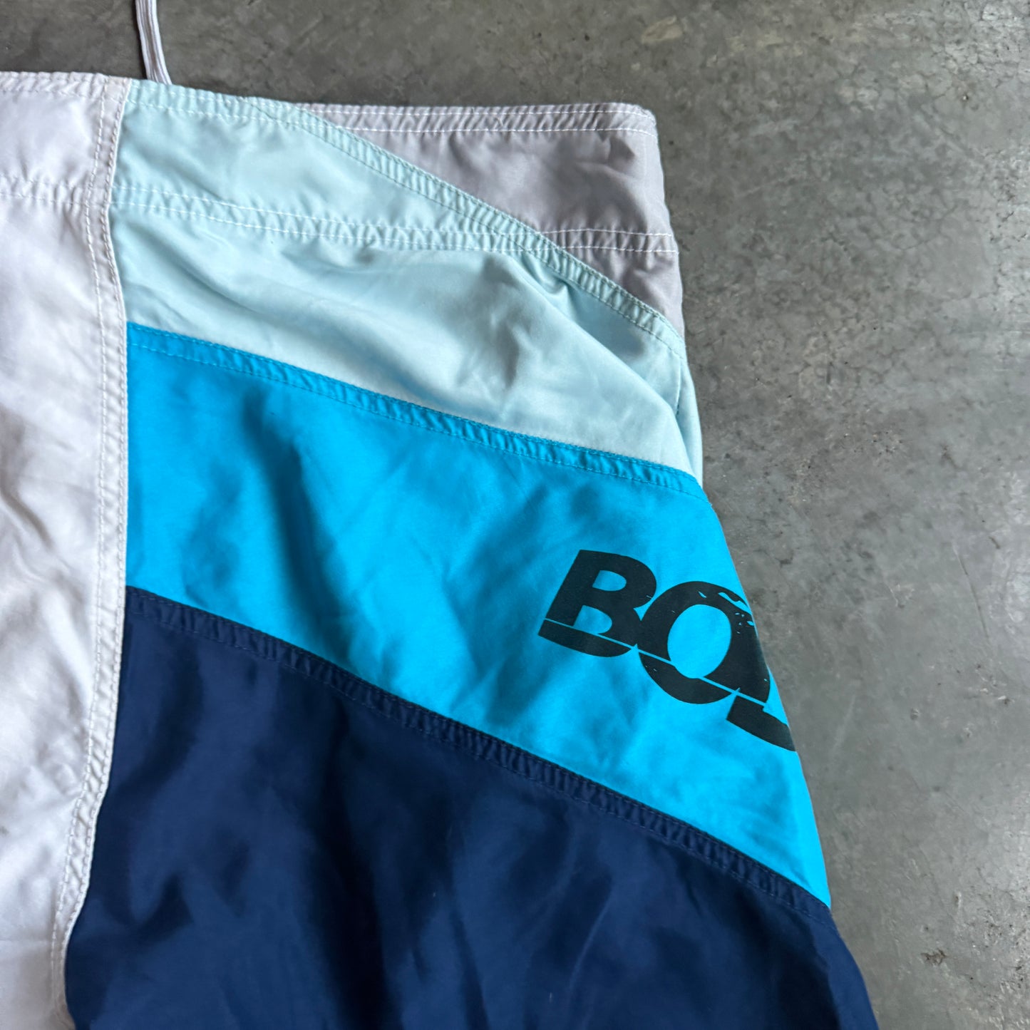 Body Glove Big Spellout Side Panel Logo Board Shorts - 32