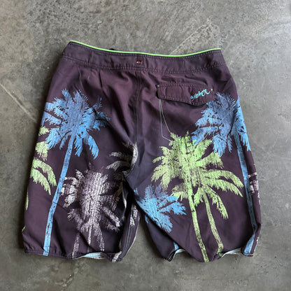 Quiksilver Palm Tree Spellout Logo - 33