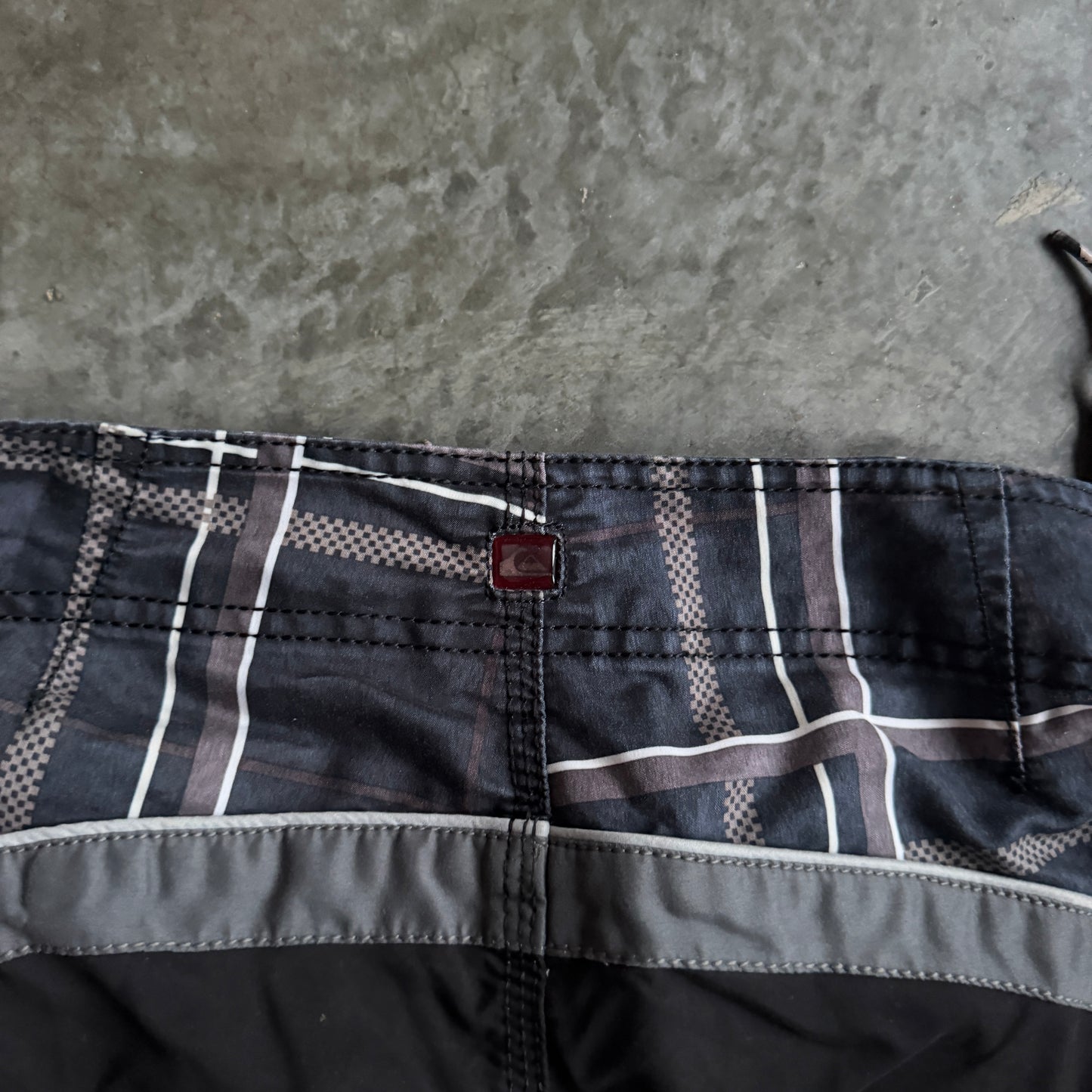 Quiksilver Side Panel Spellout Board Shorts - 34