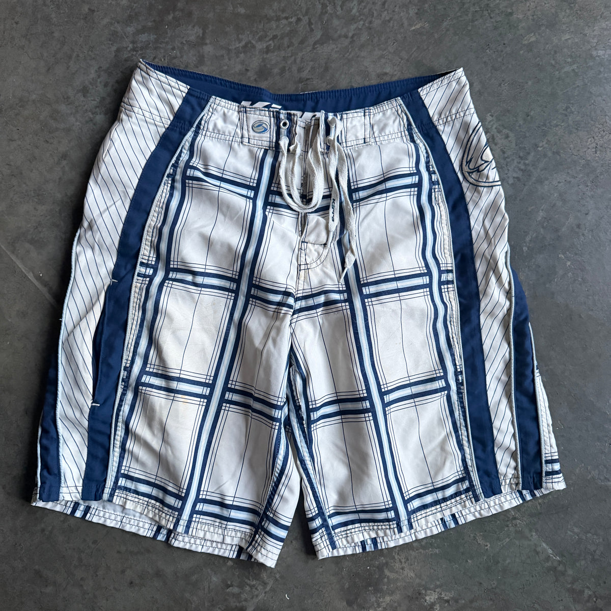 Kirra Plaid Side Panel Big Logo Embroidered Board Shorts - 32