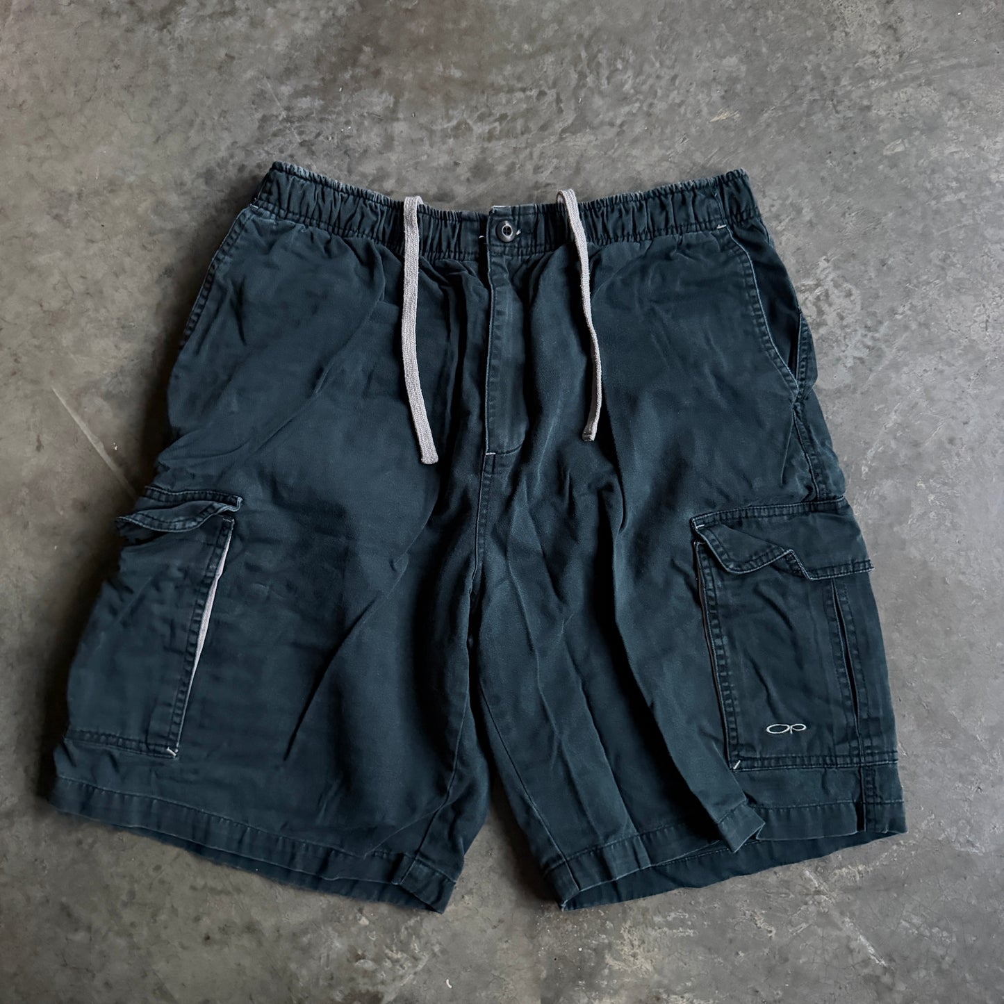 Ocean Pacific Baggy Cargo Shorts 00's - 32
