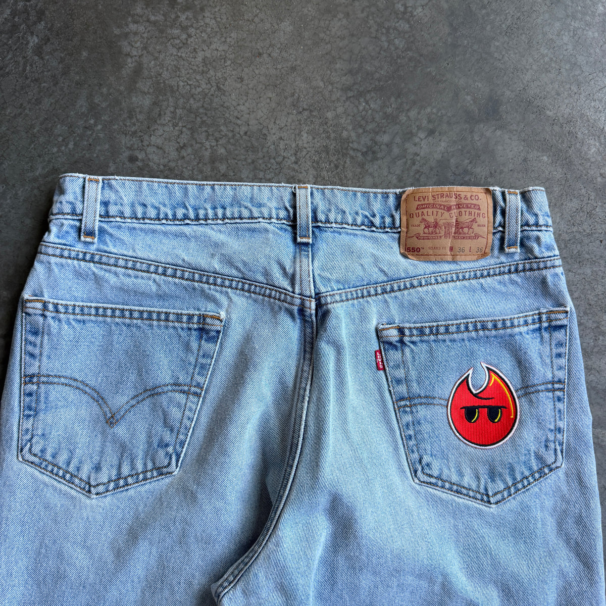 Levis 3/4 Cut Jeans w/ Pyro Head Patch - 32