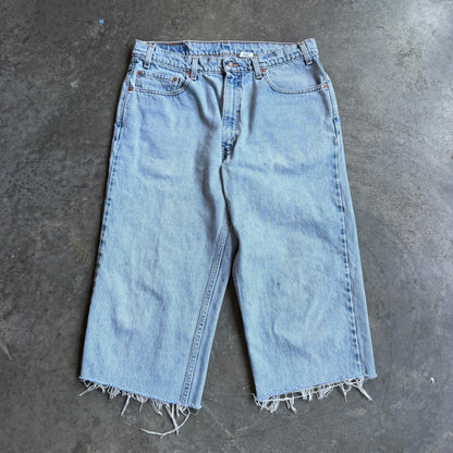 Levis 3/4 Cut Jeans w/ Pyro Head Patch - 32