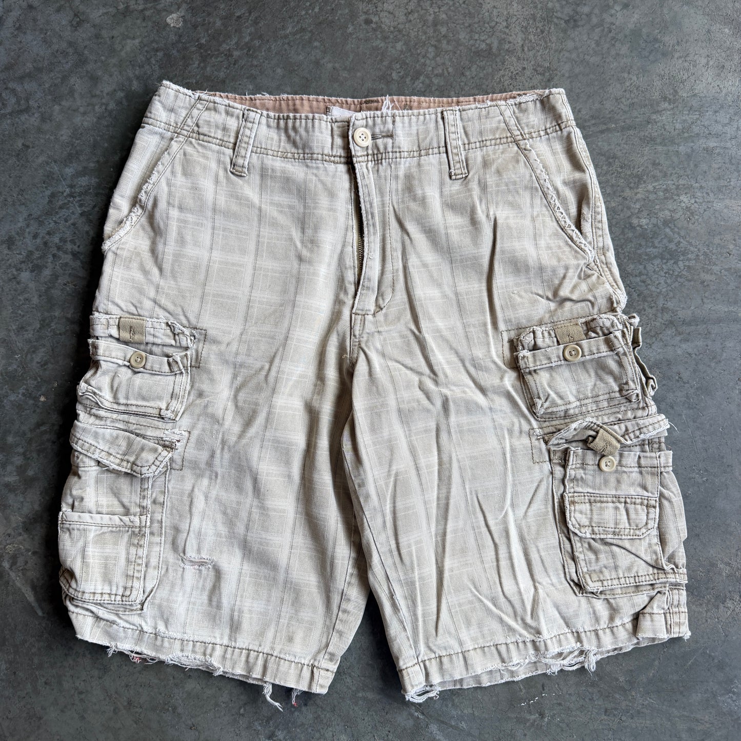 Plugg Distressed Plaid Cargo Shorts w/ Pyro Surf Patch - 32