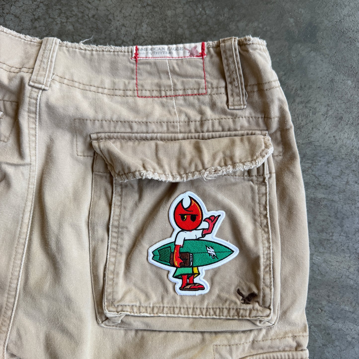 American Eagle Cargo Shorts w/ Pyro Surf Patch - 33